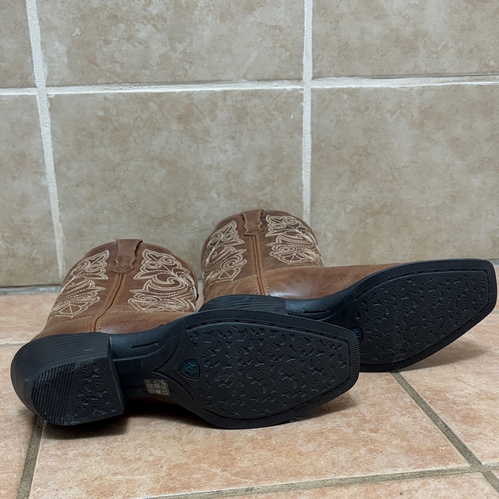 Ariat Brown Heeled Boots - Picture 2 of 5